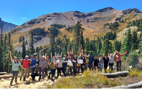 EC students in the mountains